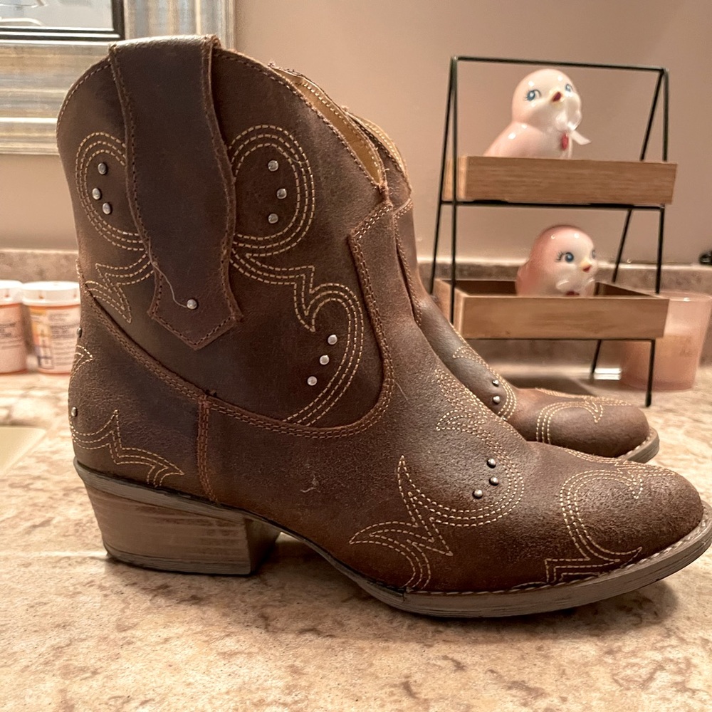 Sterling River Cowboy Boots